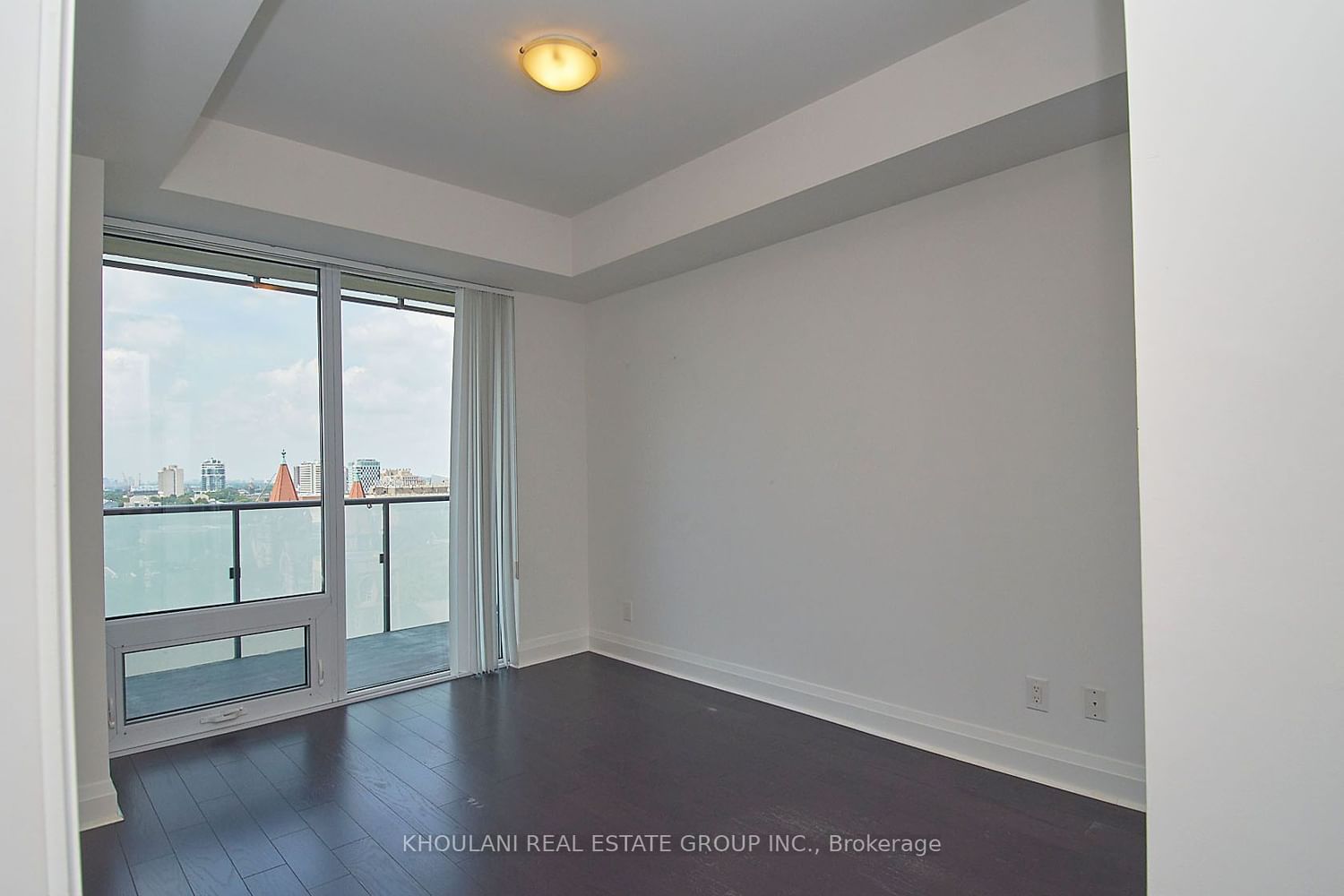 65 St Mary St, unit 1105 for rent