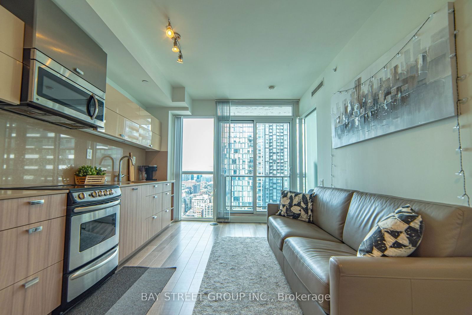 290 Adelaide St W, unit 3112 for sale