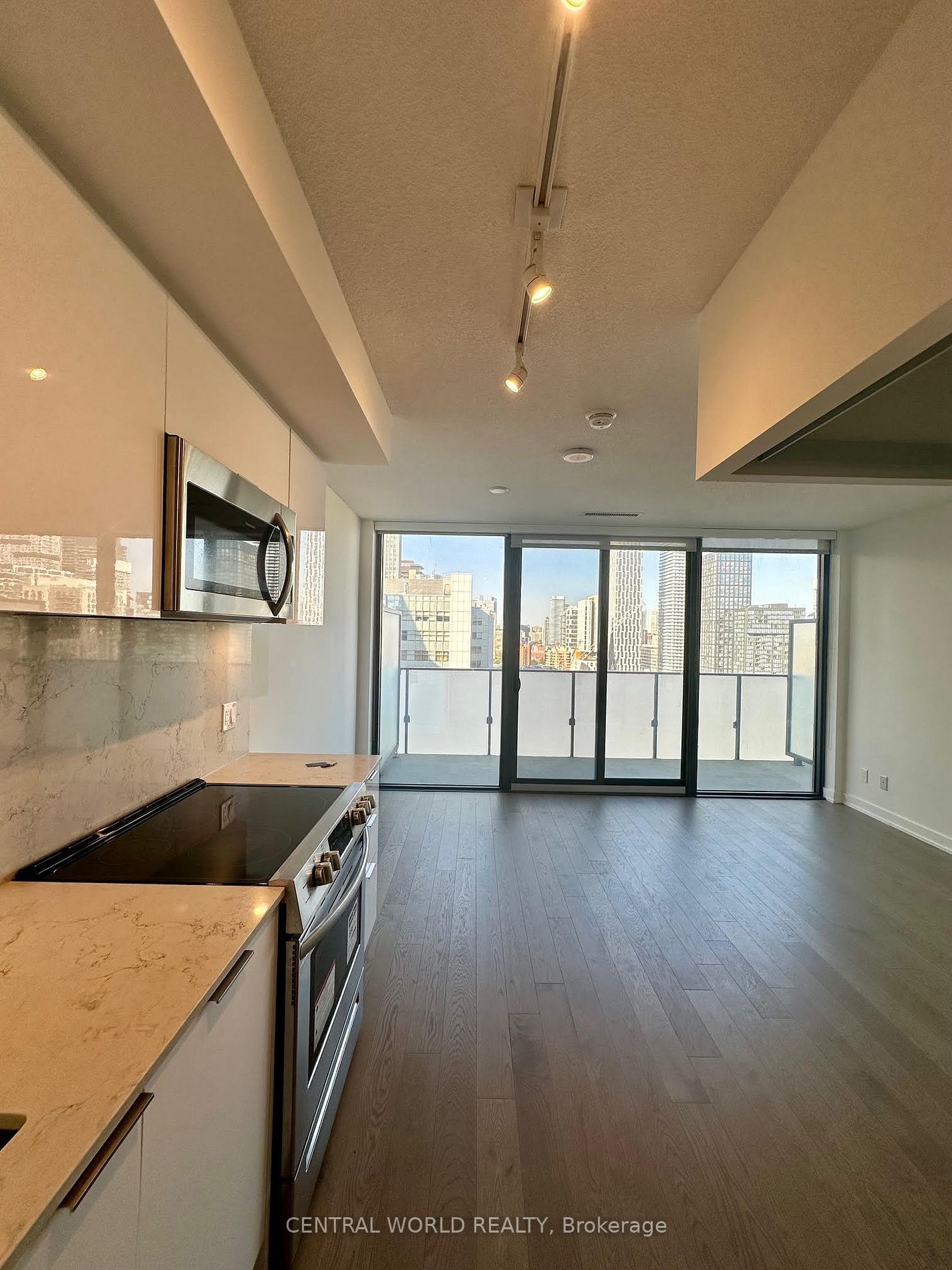 25 Richmond St E, unit 2114 for rent