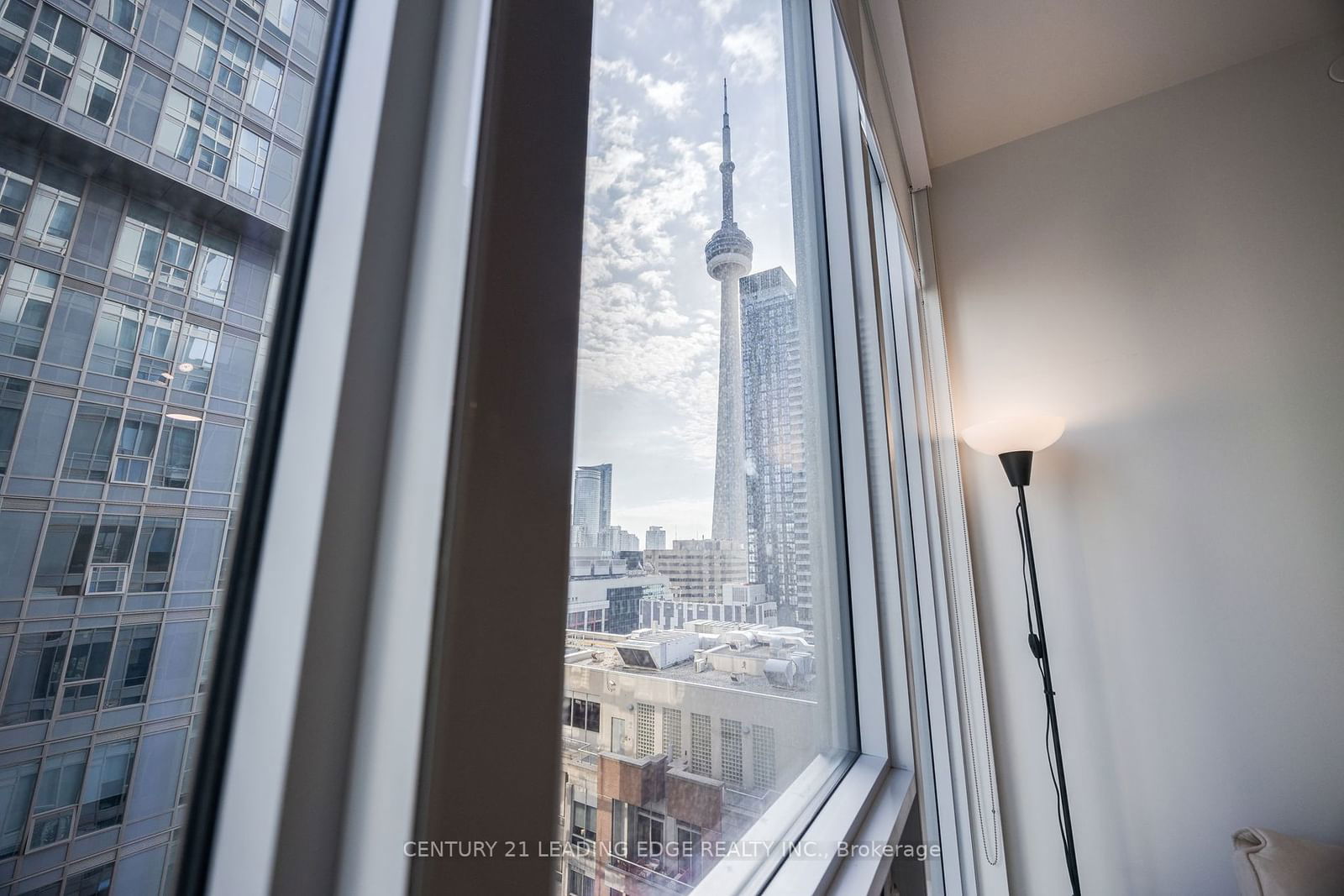 35 MERCER St, unit 1615 for sale