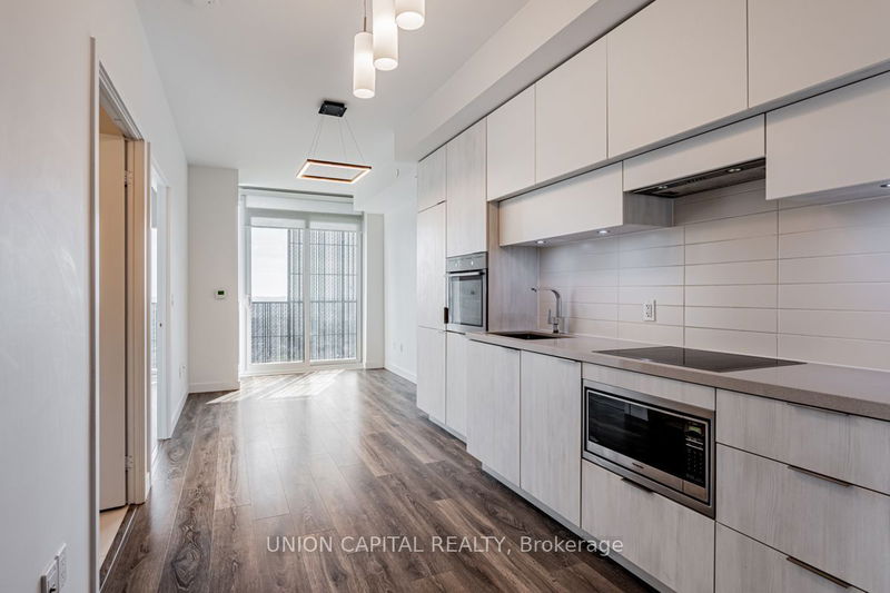 8 Eglinton Ave, unit 3809 for rent