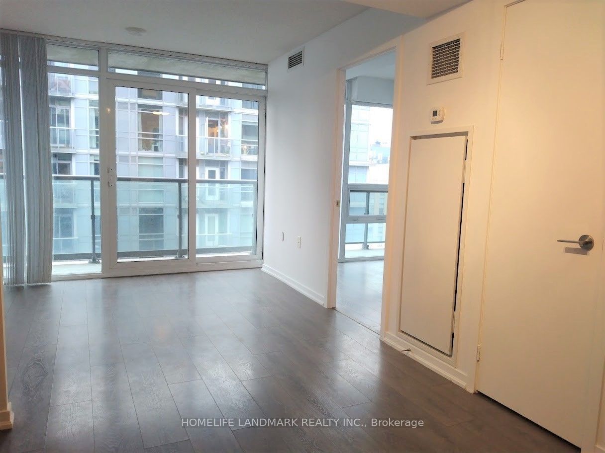 36 Lisgar St, unit LPH 17 for rent