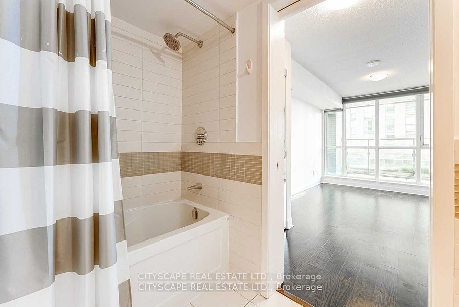 295 Adelaide St, unit 211 for rent