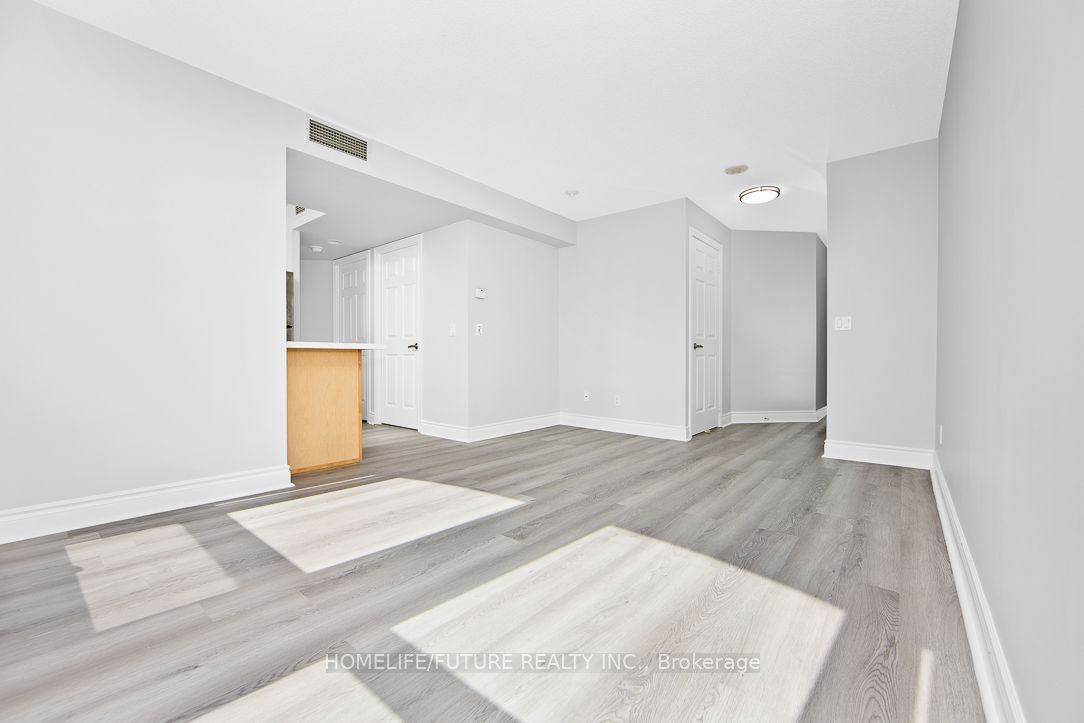 763 BAY St, unit 4211 for sale