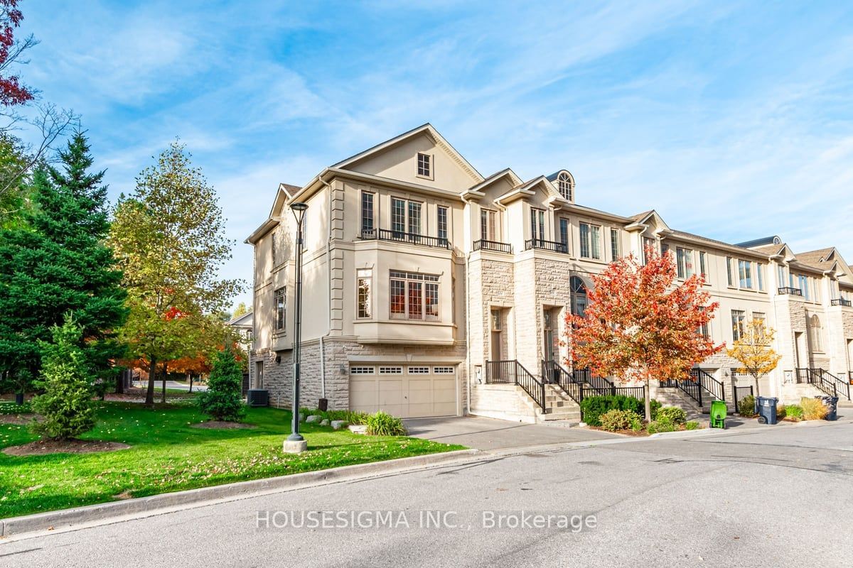 21 Bloorview Place Townhouses, North York, Toronto