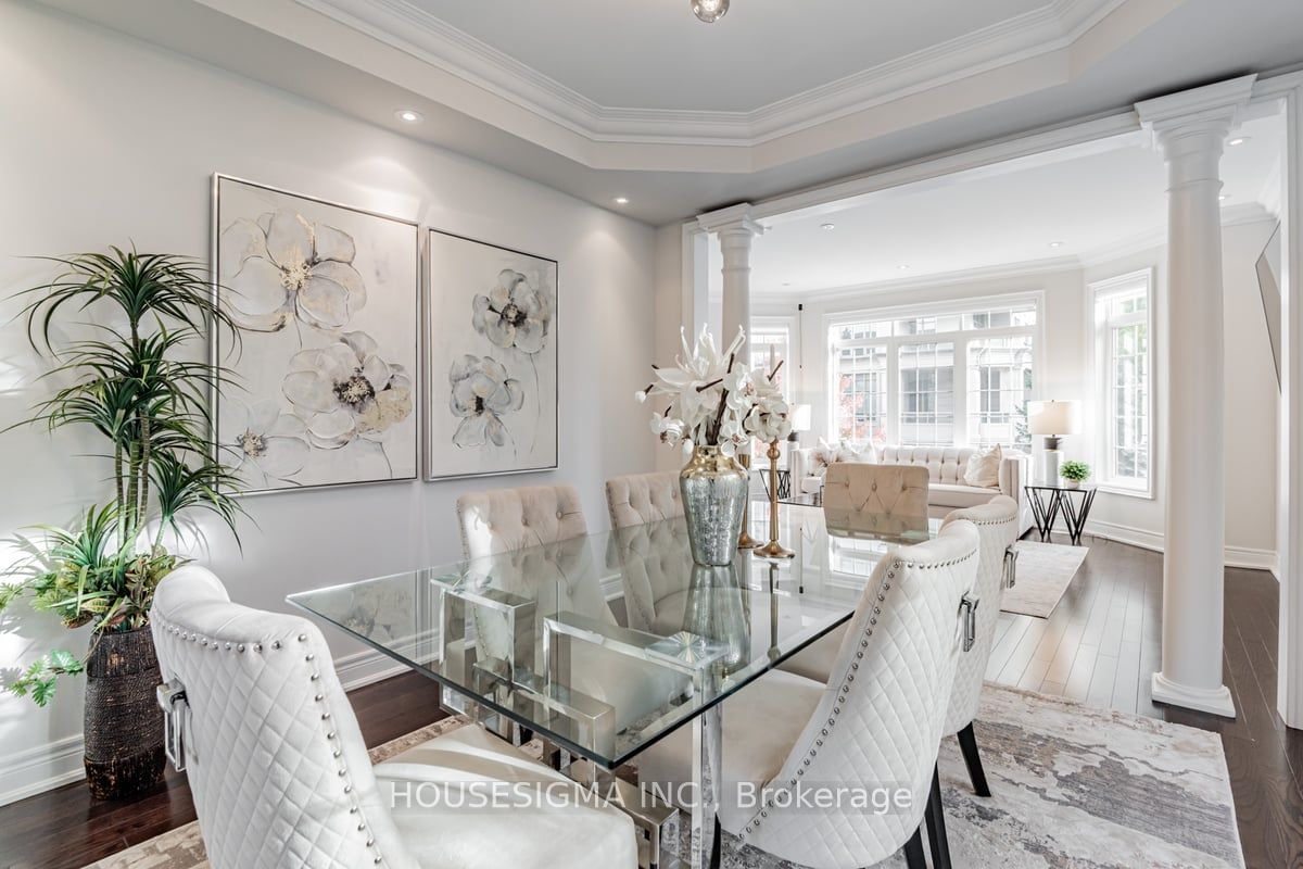 21 Bloorview Place Townhouses, North York, Toronto