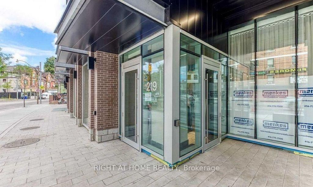 219 Dundas St E, unit 1611 for rent