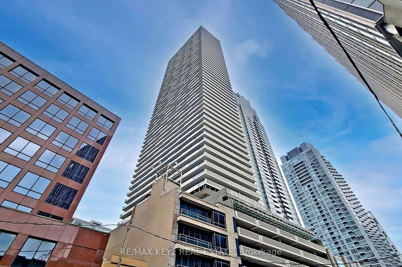 2221 Yonge St, unit 4510 for rent