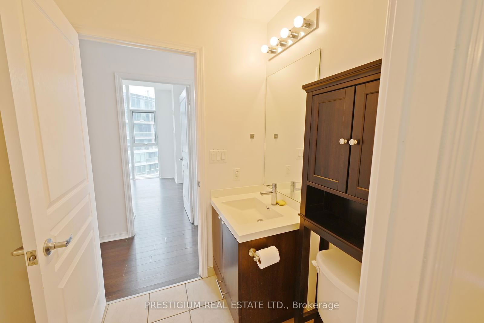 352 Front St W, unit Ph05 for rent