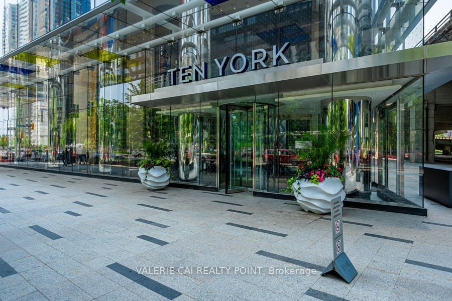 10 York St, unit 2705 for sale