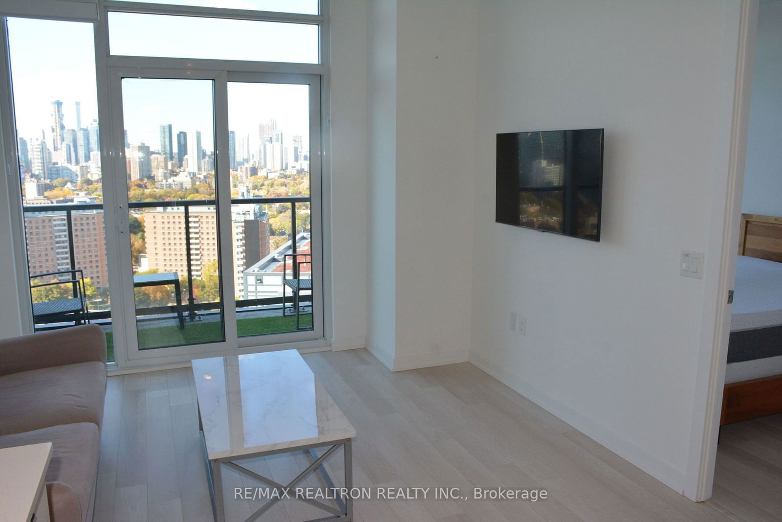 48 Power St, unit 2210 for rent