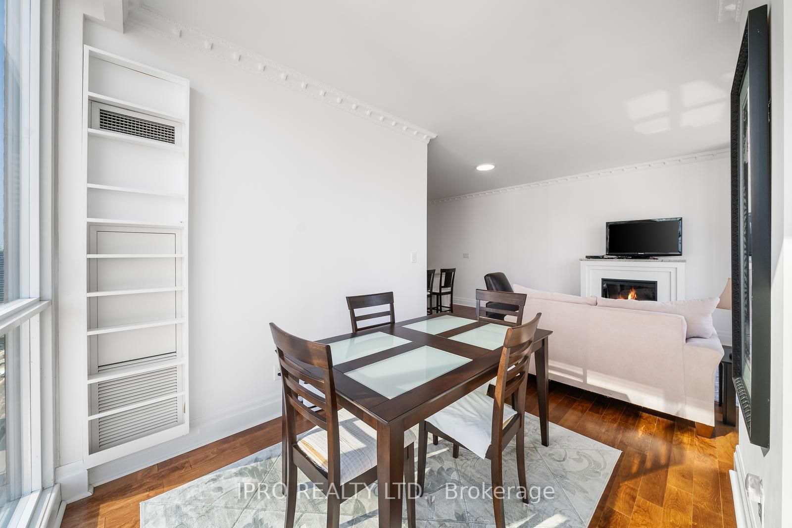 16 Harbour St, unit 3402 for sale