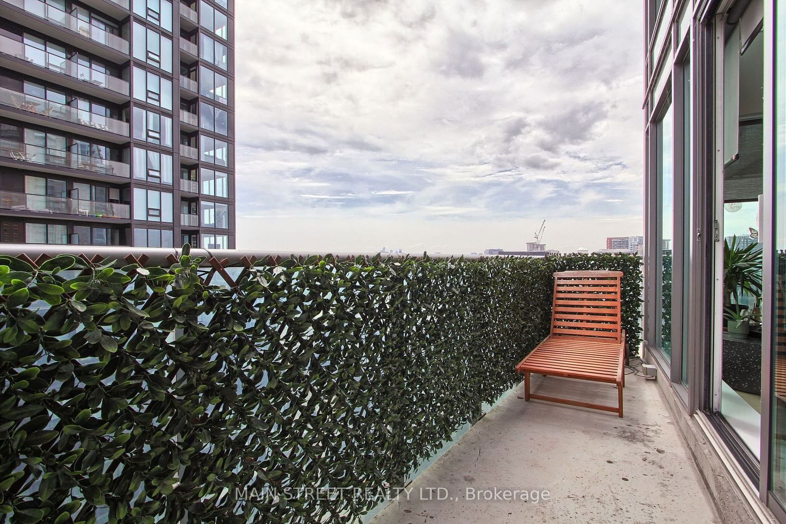 Liberty Place, West End, Toronto