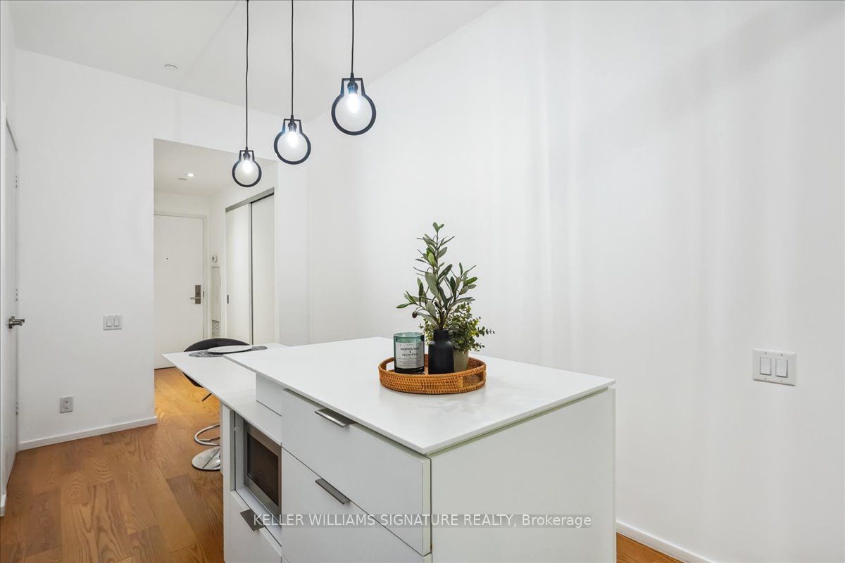 5 St Joseph St, unit 212 for sale