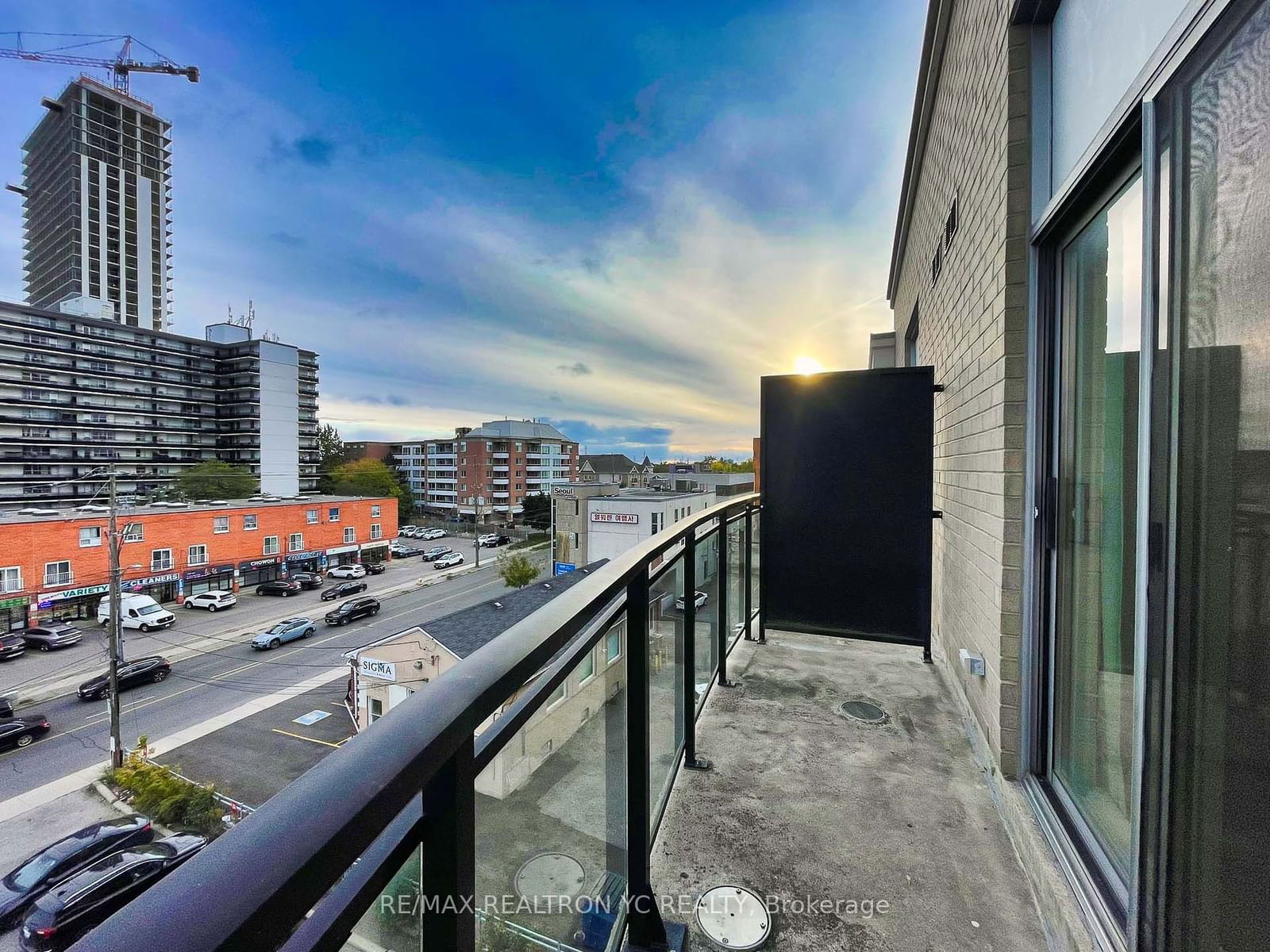 5940 Yonge St, unit PH16 for sale