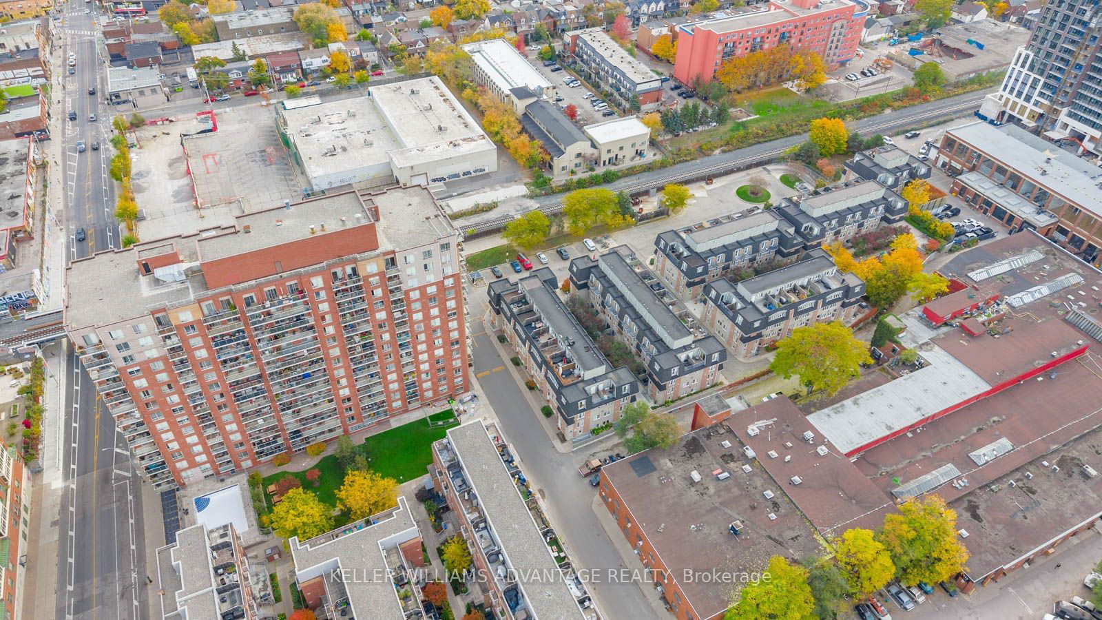 Merchant Lane Townhouses, West End, Toronto