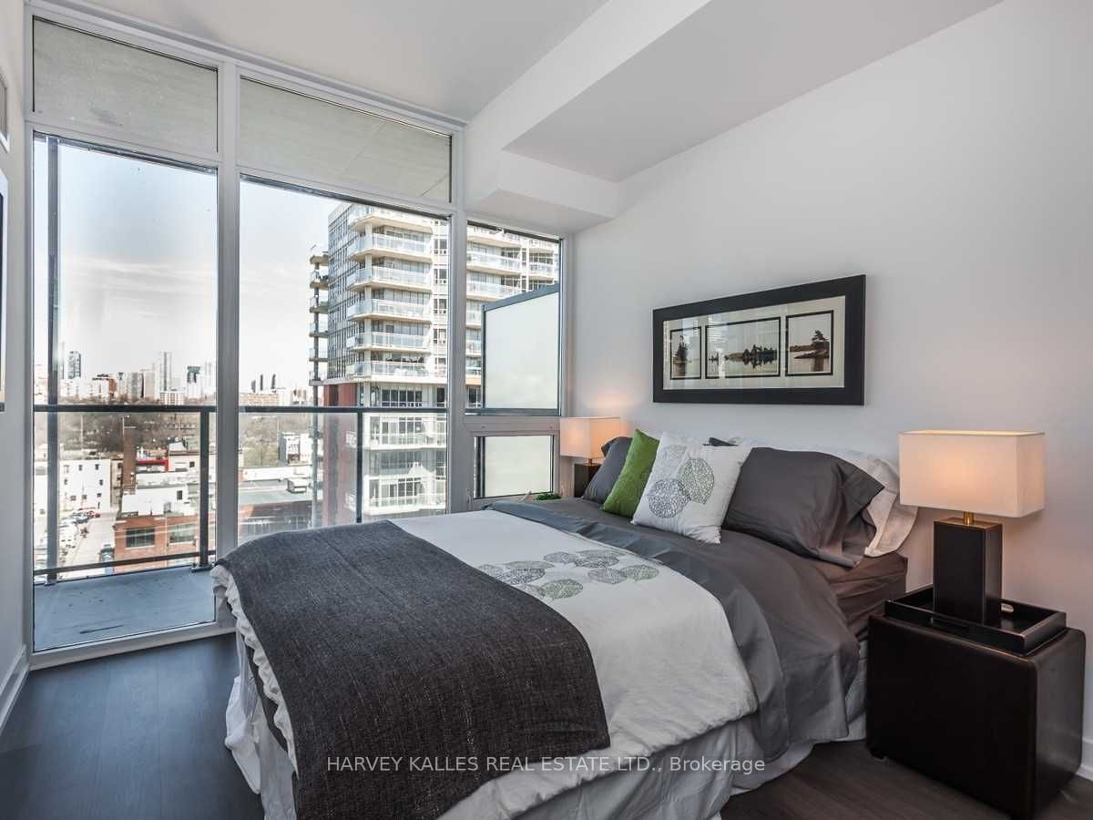 105 George St, unit 803 for rent