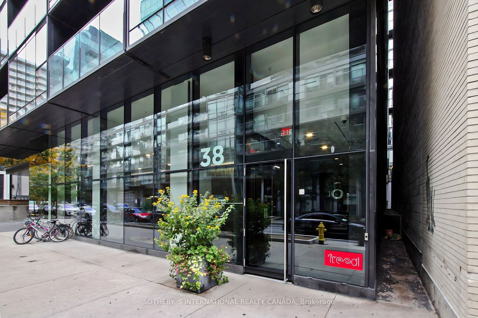 38 Stewart St, unit 903 for sale