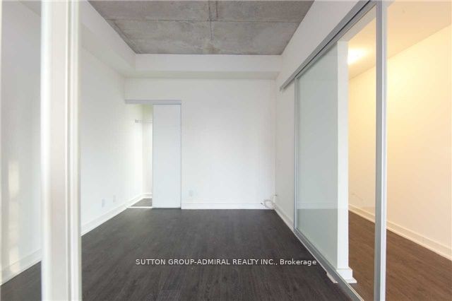 5 Hanna Ave, unit 202 for rent