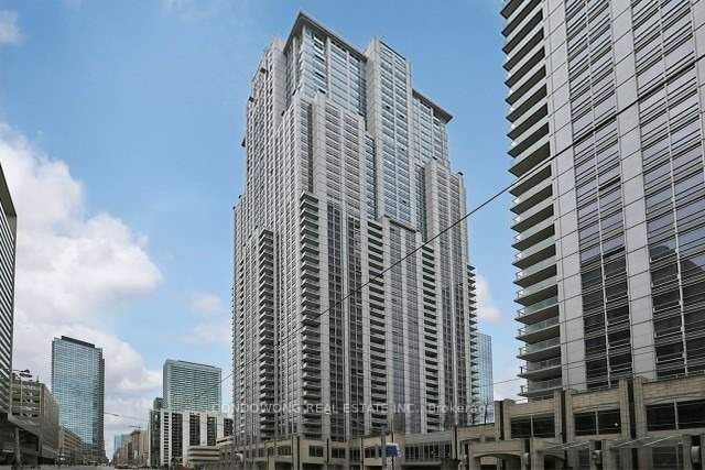 763 Bay St, unit 3603 for rent