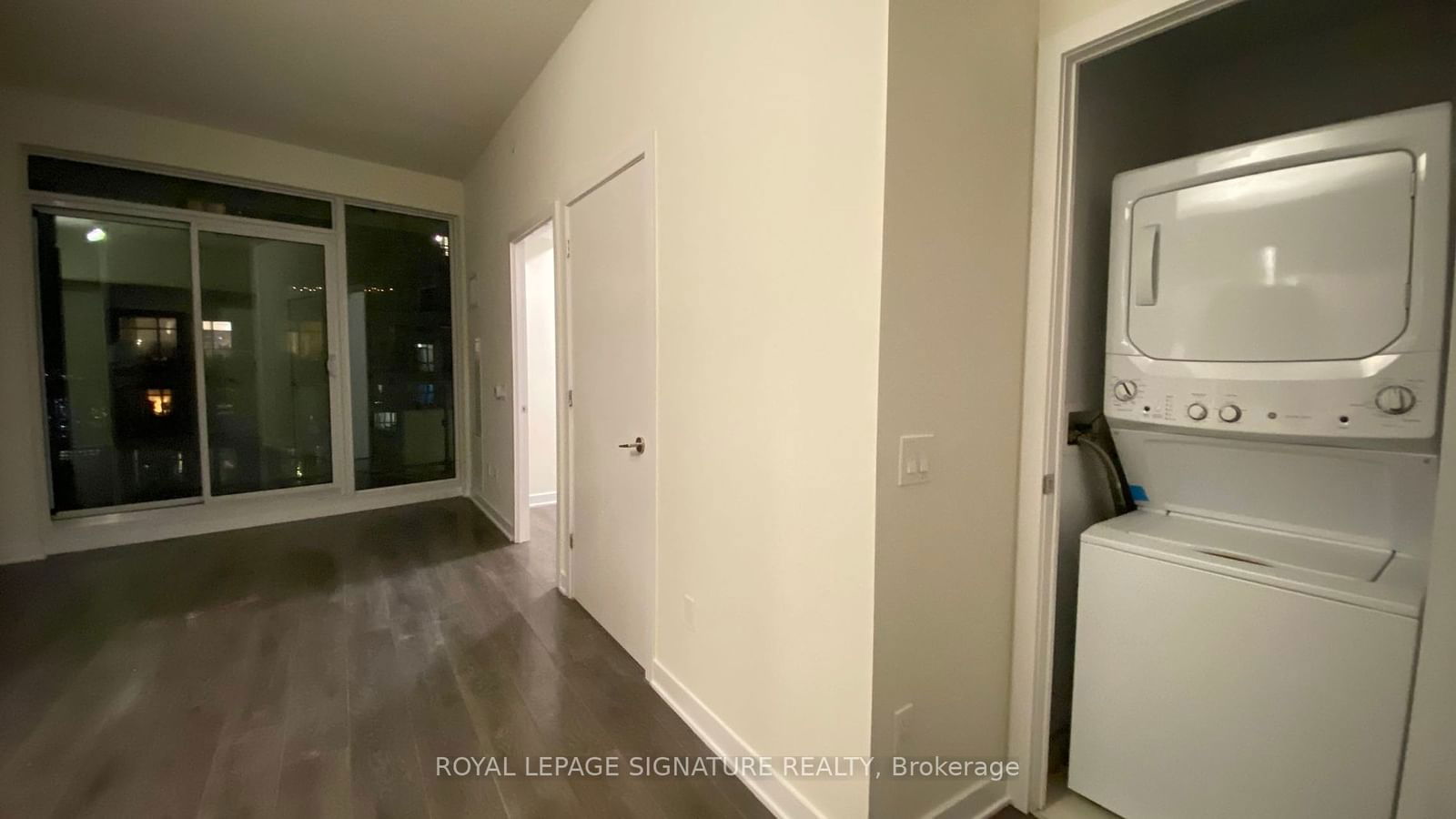 2221 Yonge St, unit 2904 for rent