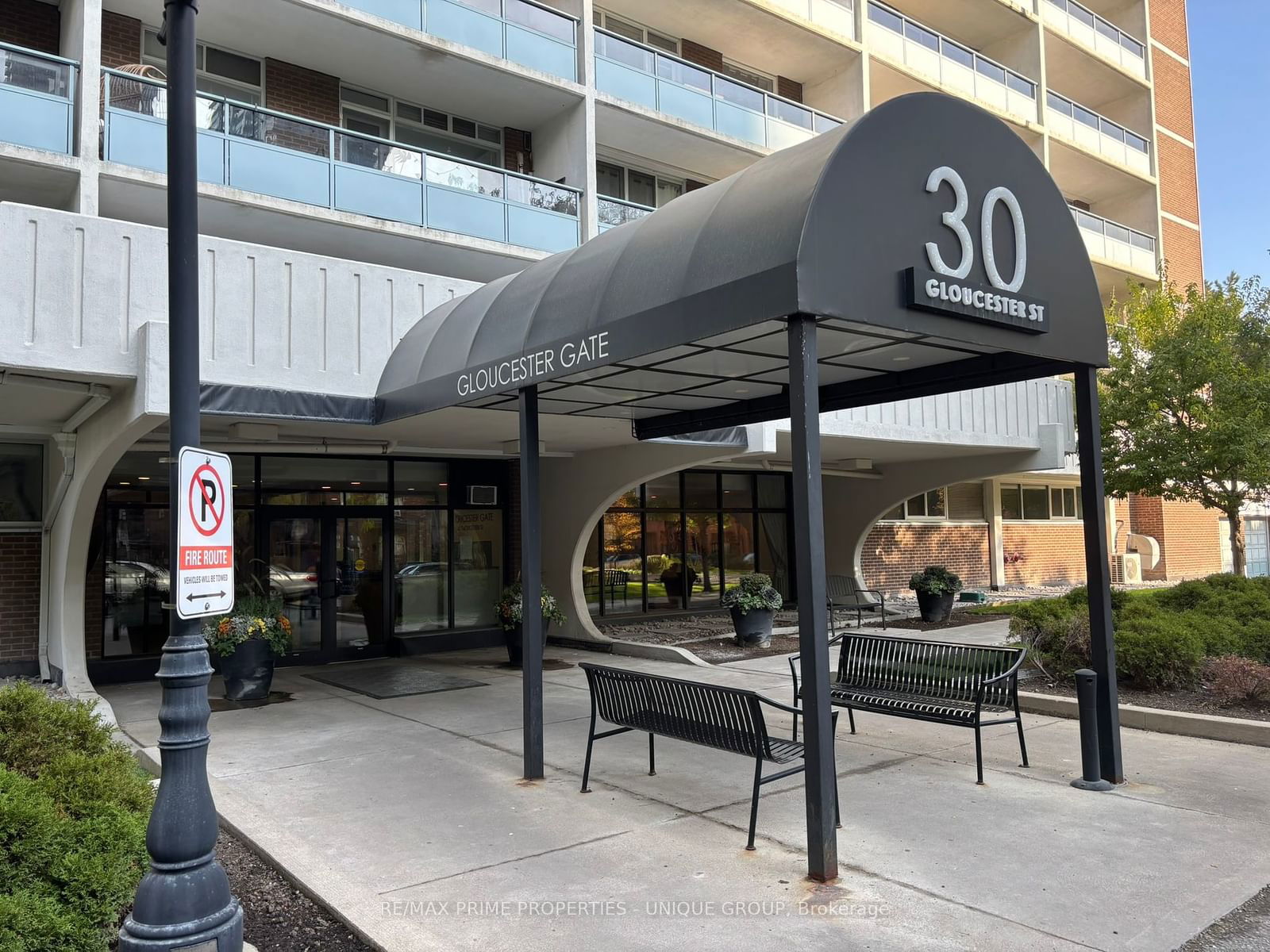 Gloucester Gate, Downtown, Toronto