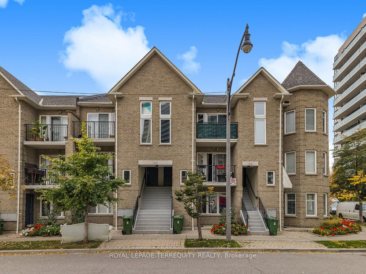 Hyde Park Townhouses, East York, Toronto