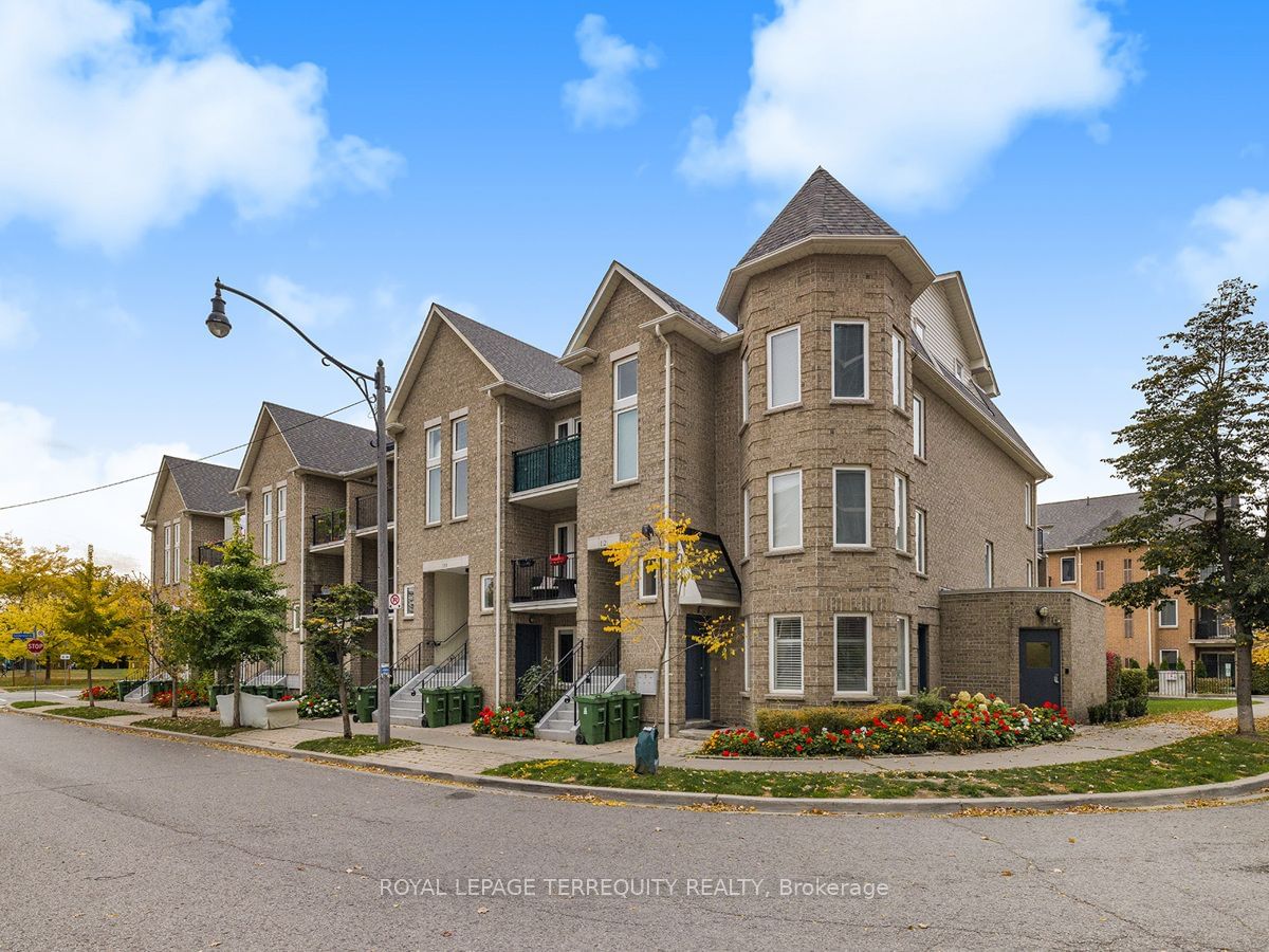 Hyde Park Townhouses, East York, Toronto