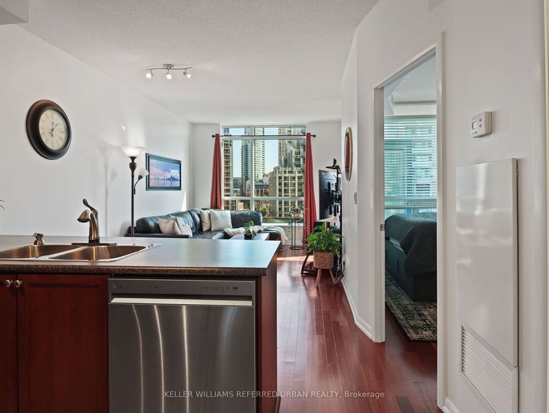 219 Fort York Blvd, unit 705 for sale