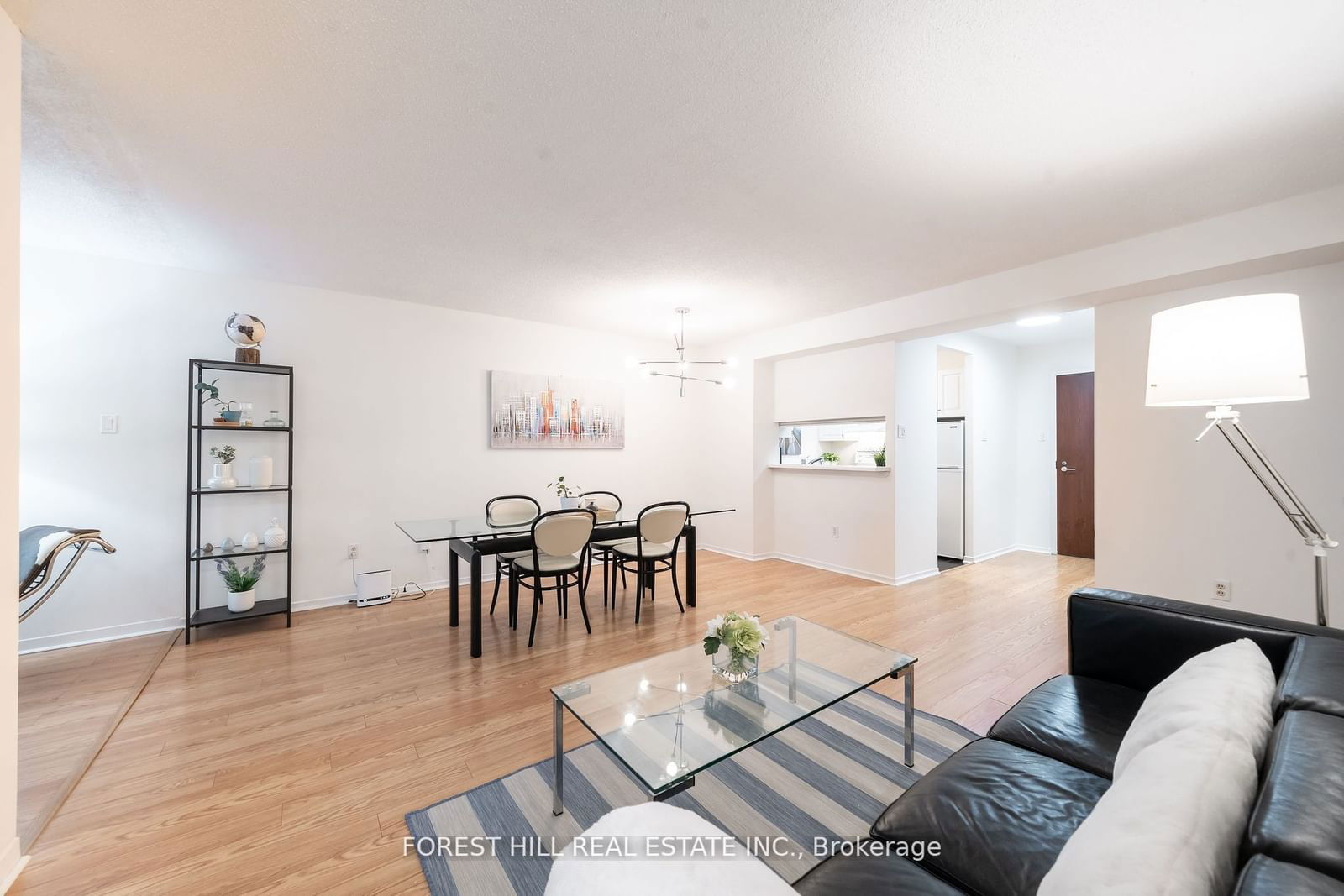 1055 Bay St, unit 201 for sale