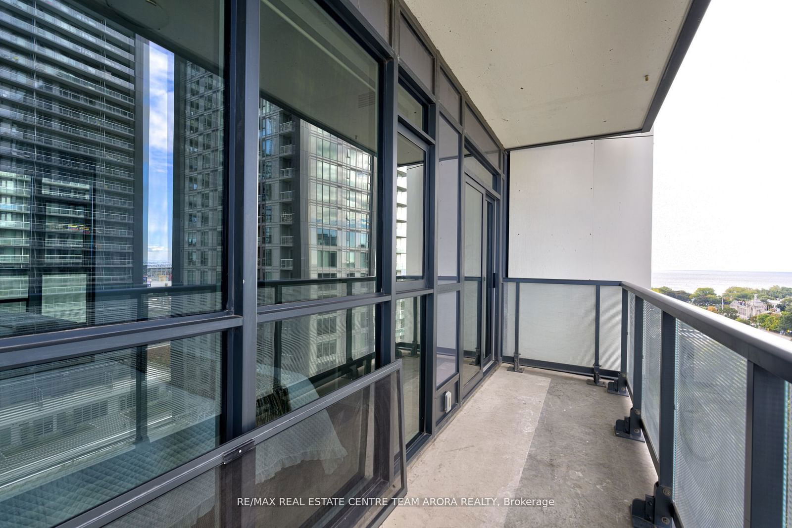 30 Ordnance St, unit 1505 for sale