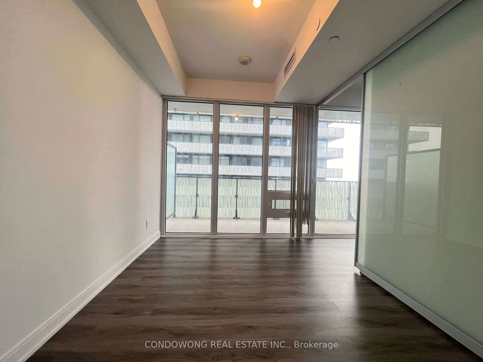 42 Charles St E, unit 4301 for rent