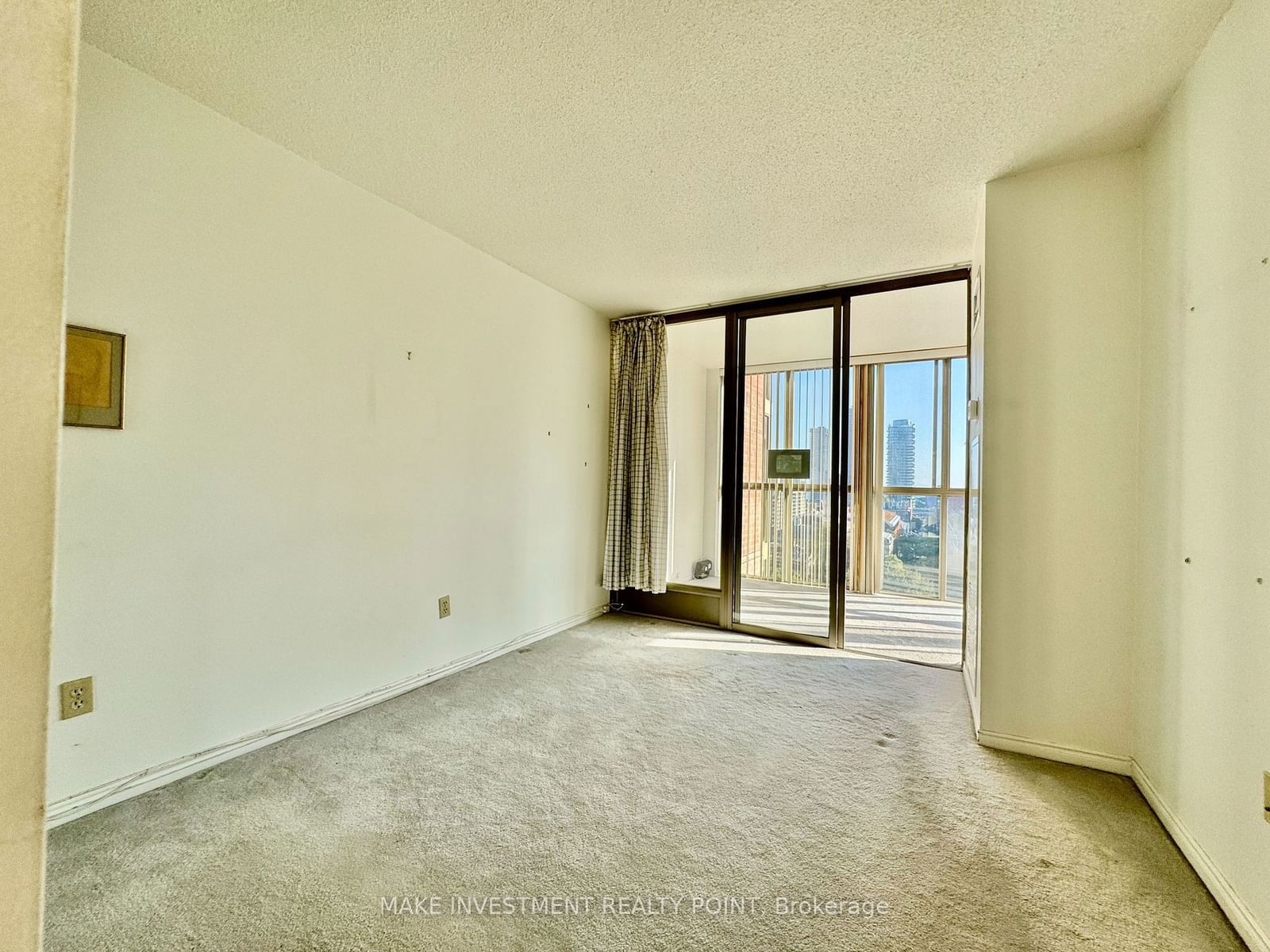 95 Lombard St, unit 1204 for sale