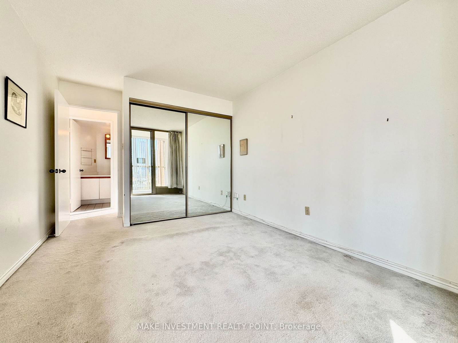 95 Lombard St, unit 1204 for sale