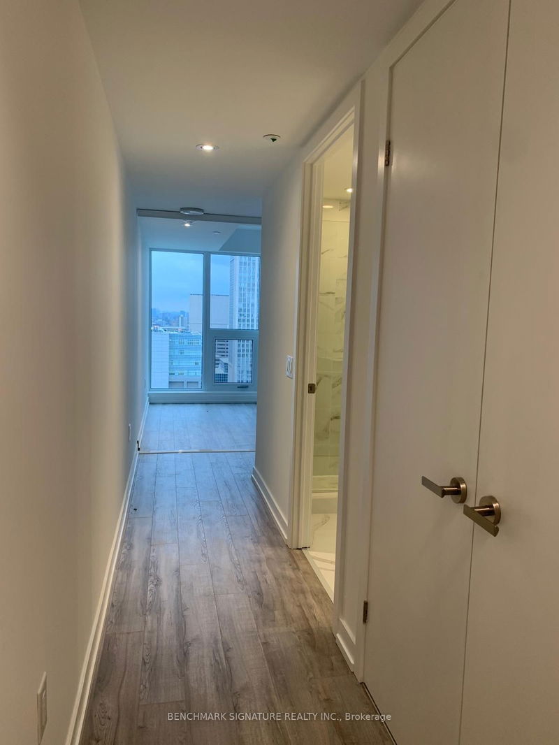 77 Shuter St, unit 3113 for rent