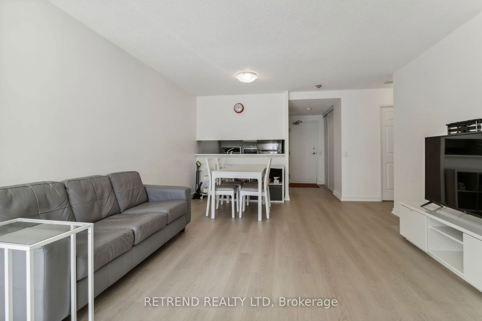 7 Bishop Ave, unit 1004 for sale