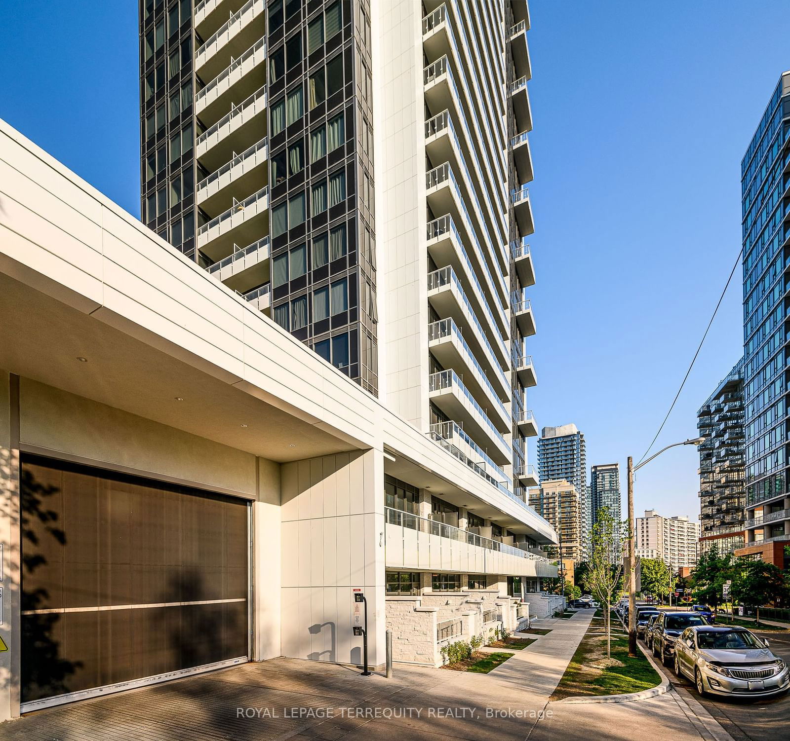 The Diamond Condominiums on Yonge, North York, Toronto