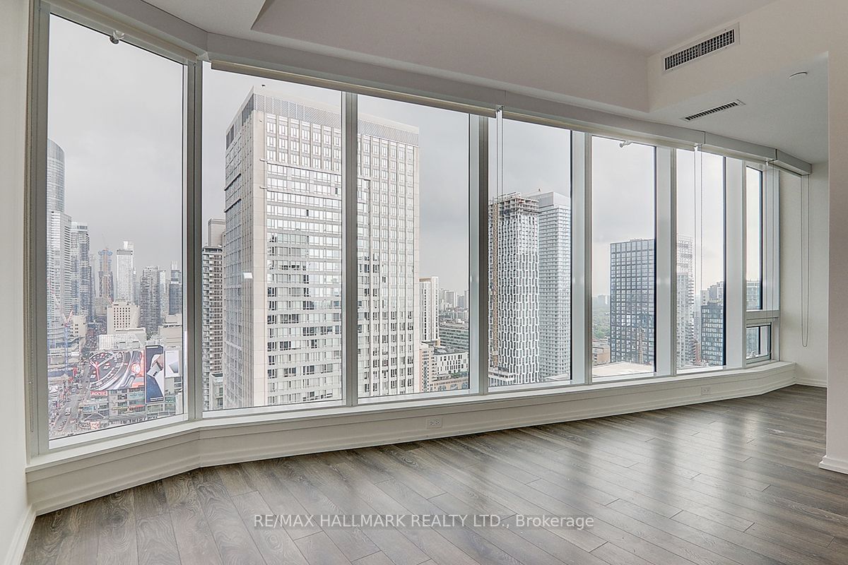 197 Yonge St, unit 2614 for rent