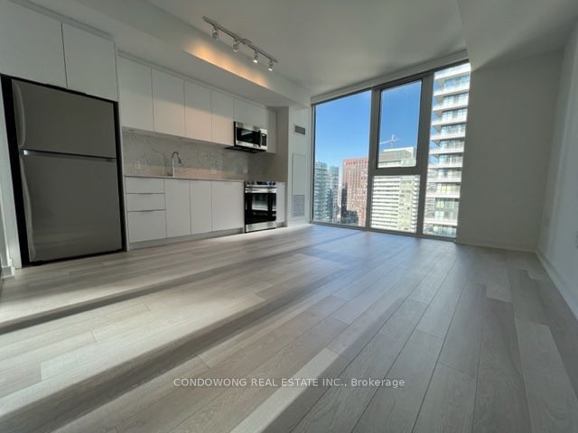 357 King St W, unit 3804 for rent