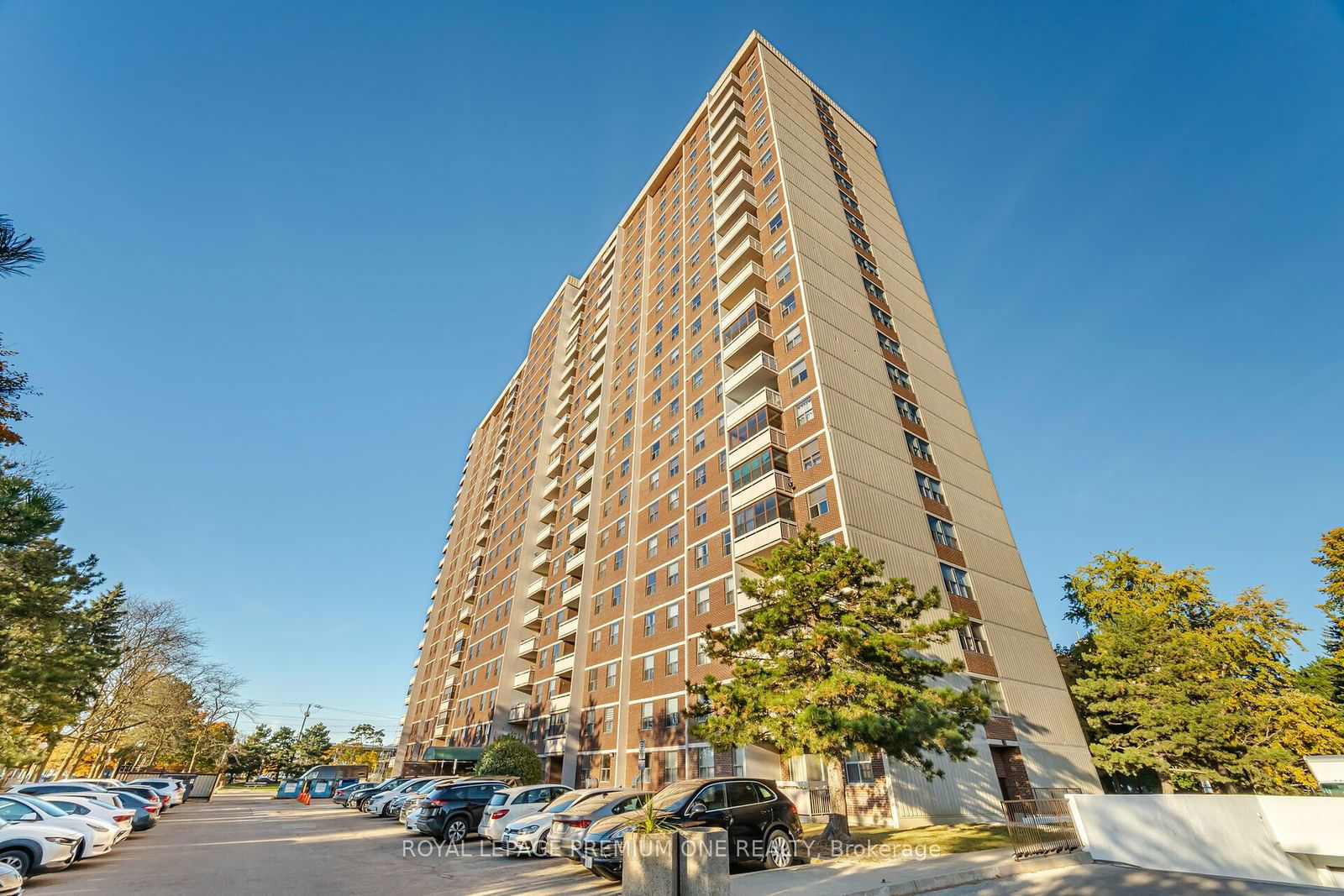 205 Hilda Ave, unit 1206 for sale