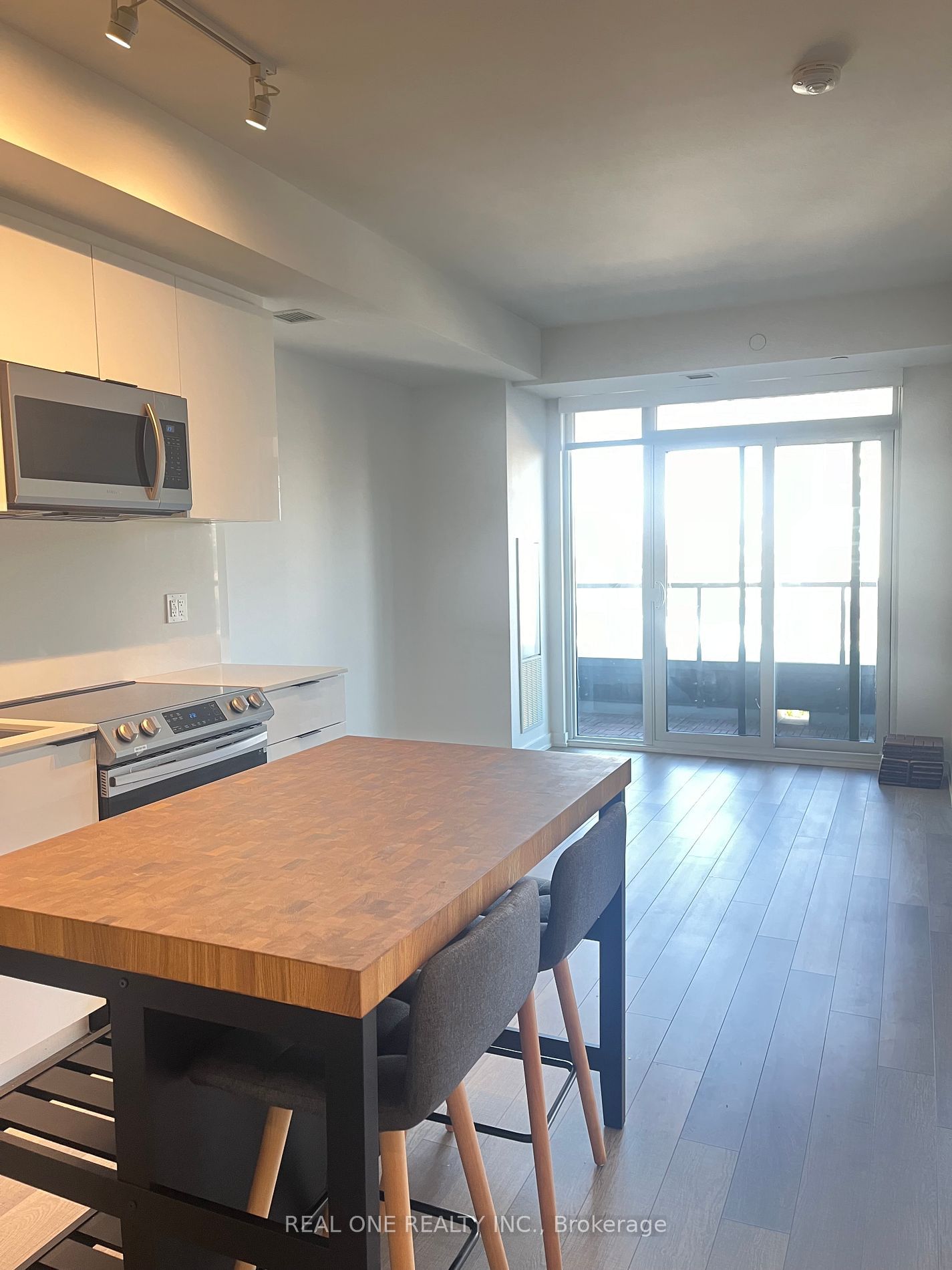 50 Power St, unit 628 for rent