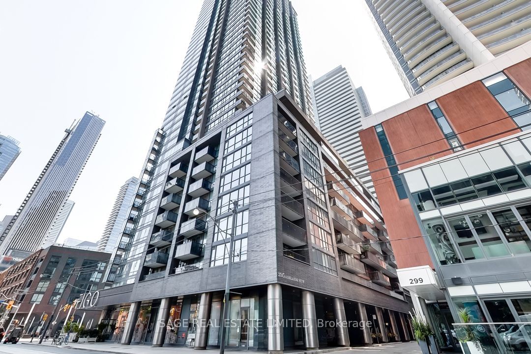 295 Adelaide St W, unit 424 for rent