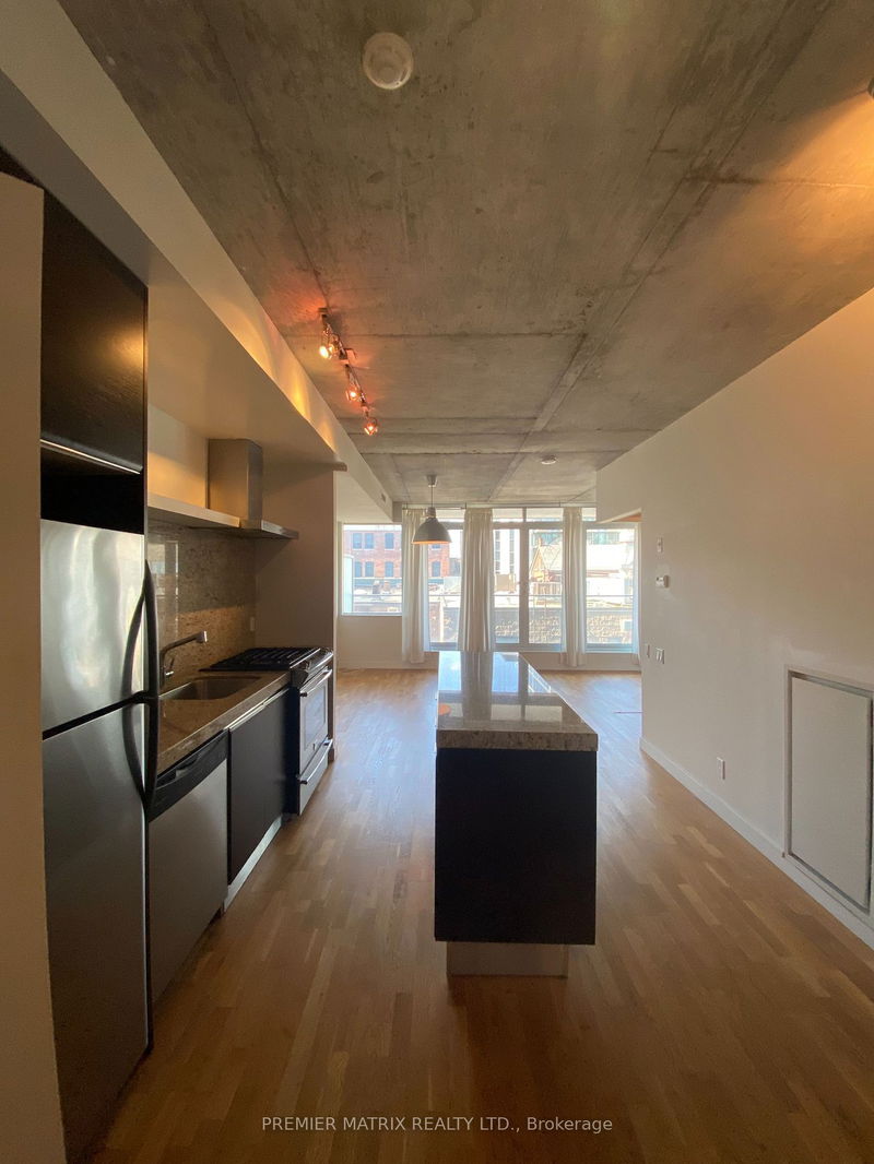 75 Portland St, unit 514 for rent