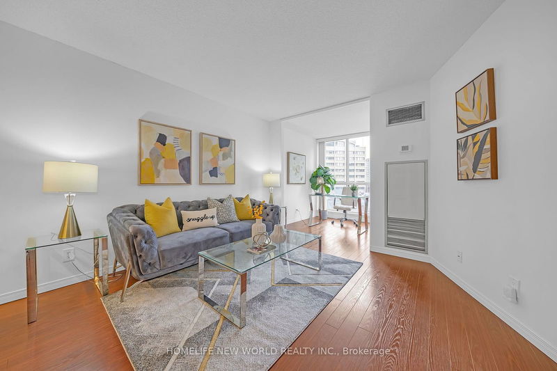 24 Wellesley St W, unit 512 for sale