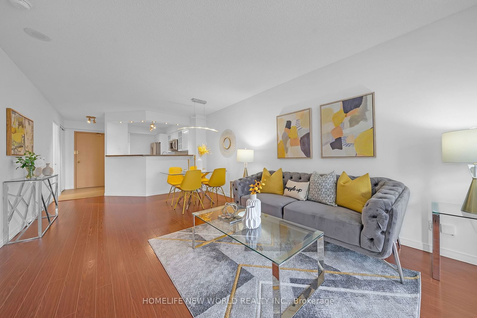 24 Wellesley St W, unit 512 for sale