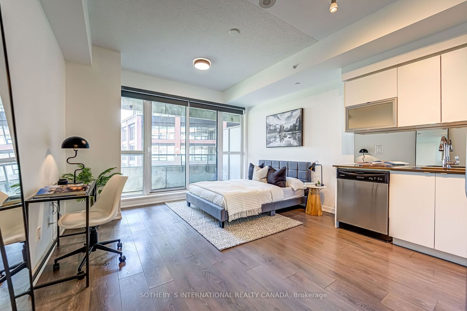 150 East Liberty St, unit 308 for sale