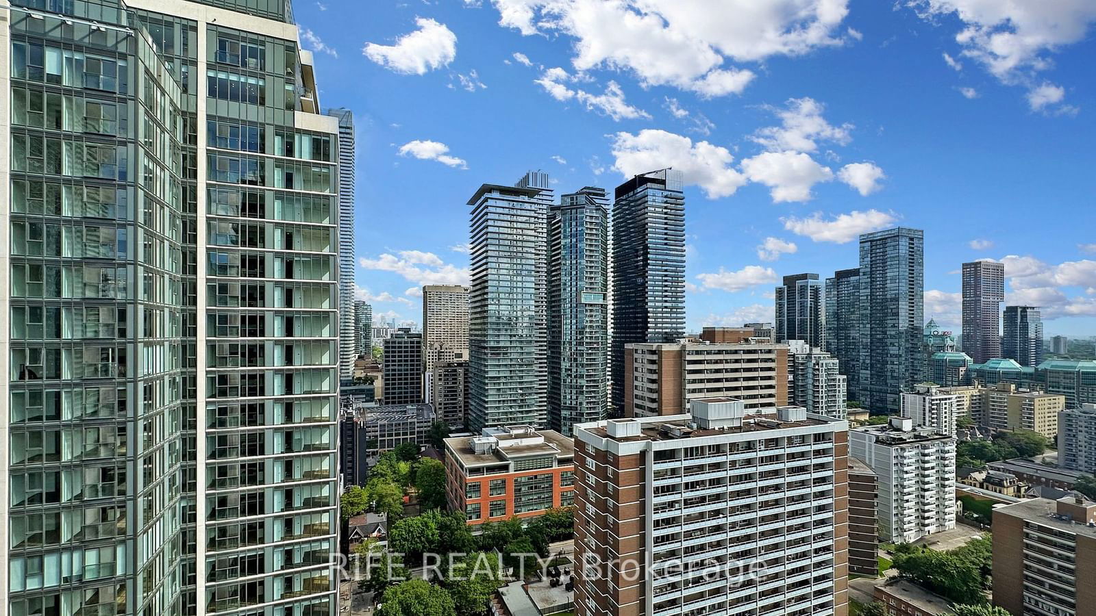 3 Gloucester St, unit 2902 for sale