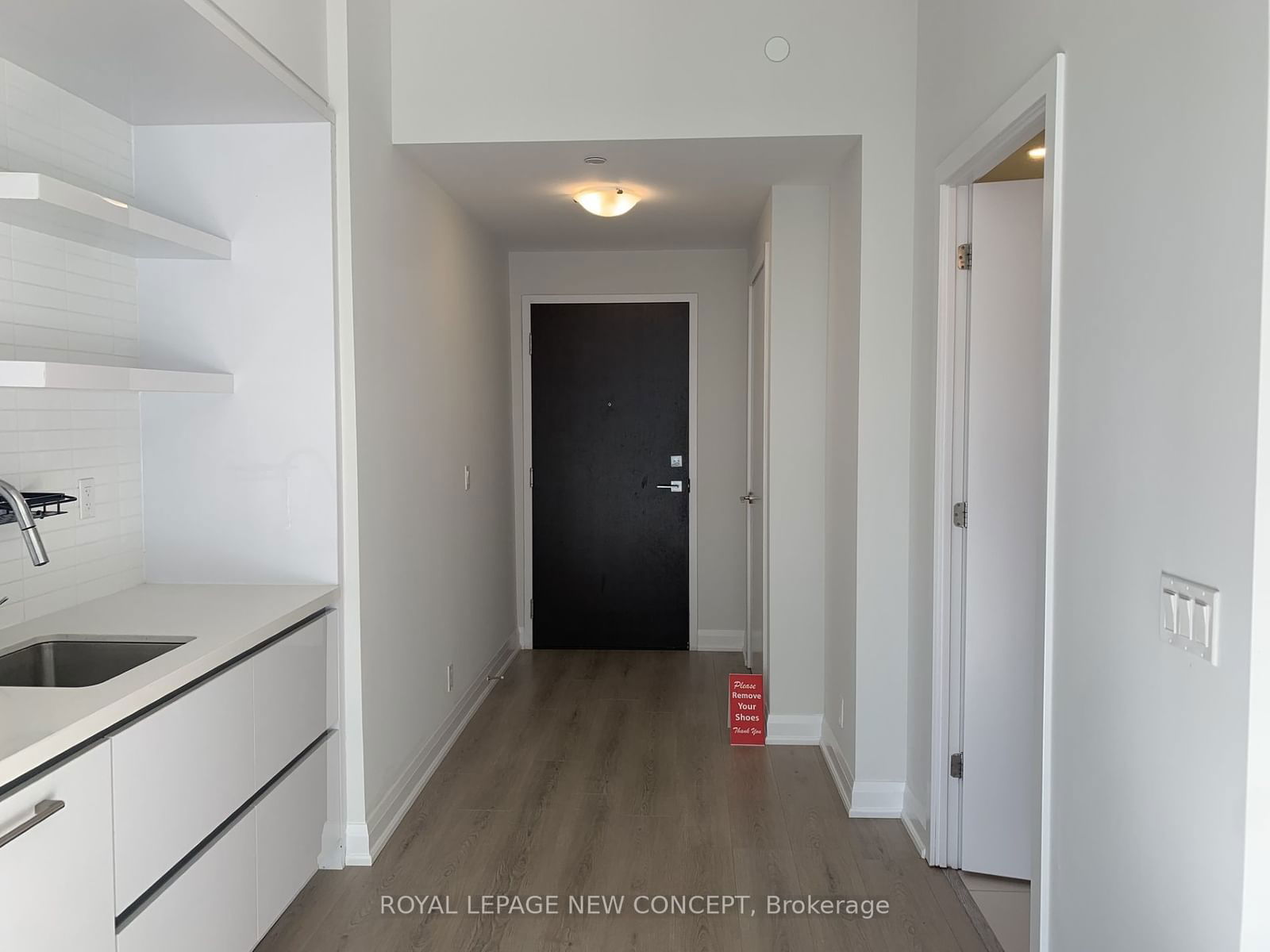 2221 Yonge St, unit 3006 for sale