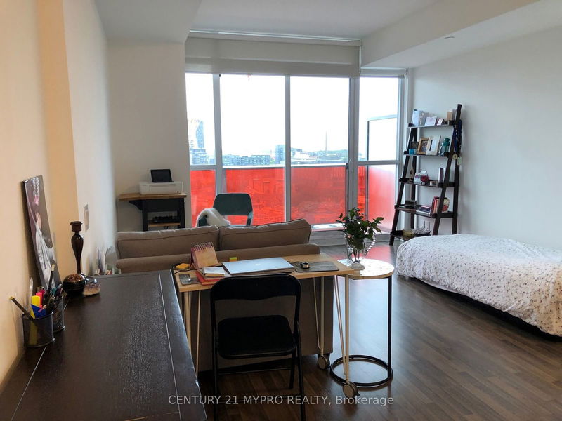 120 Parliament St, unit 1307 for rent