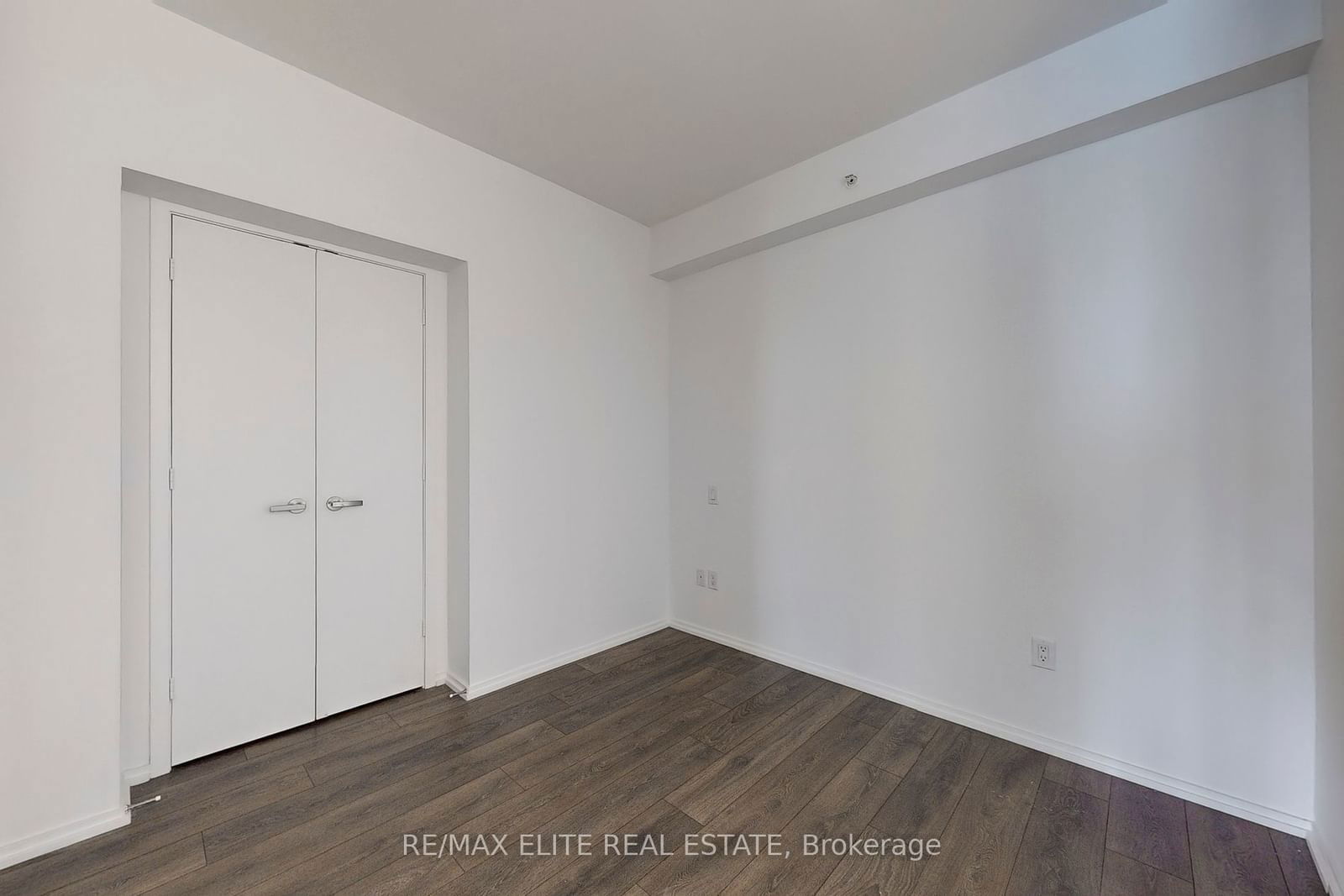 45 Charles St E, unit 4108 for rent